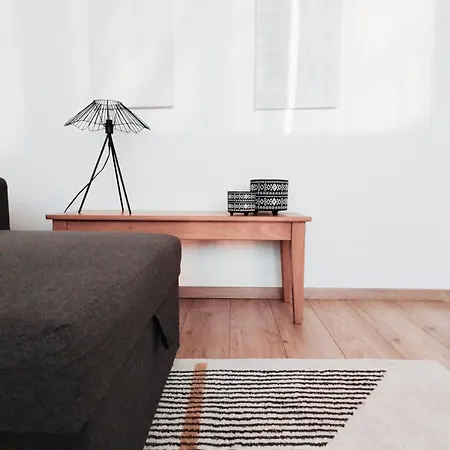 Apartamento T2 Cozy, Quiet, Parking & Near Bordeaux And Airport